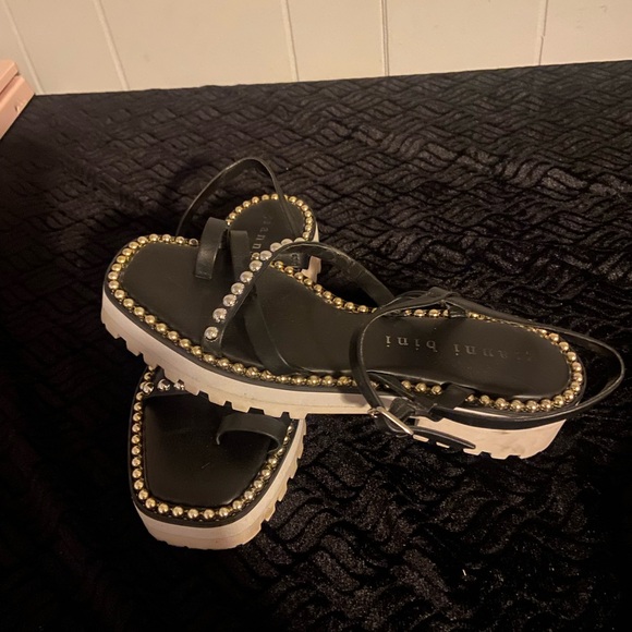 Gianni Bini Shoes - Gianni Bini Black and Gold Sandals